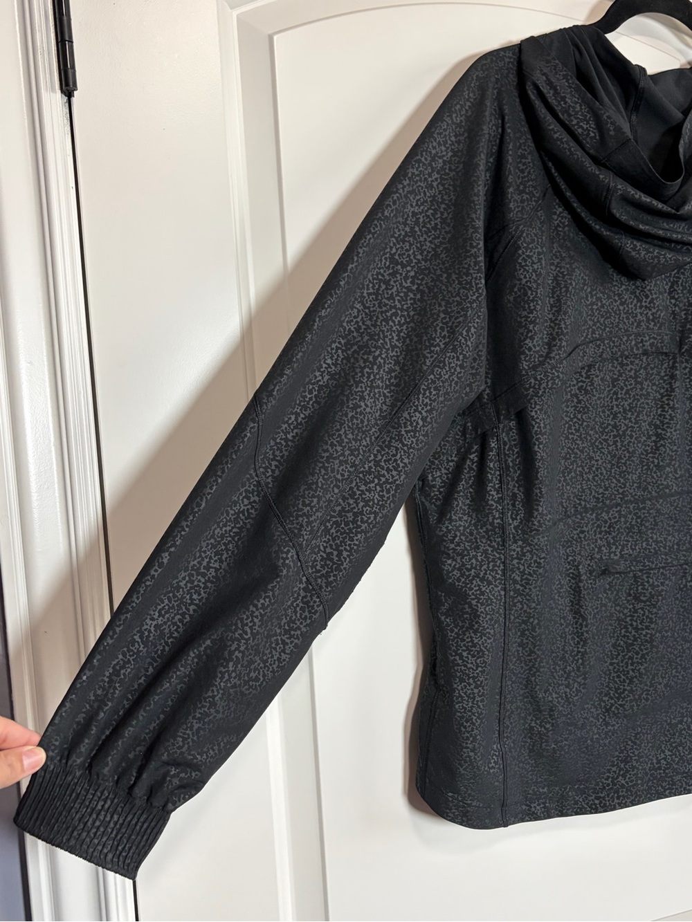 ATHLETA Running Free Printed Jacket Black Cosmos Hooded Running XL - Picture 12 of 15